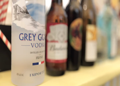 5th January 2025 : A slow motion shot of a bar at an Indian wedding in New Delhi, India